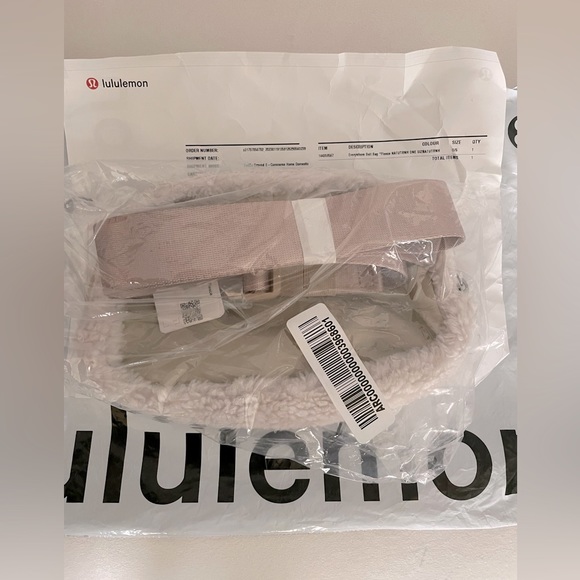 NWT Lululemon Fleece Everywhere Belt Bag Natural Ivory/Trench Color - Picture 7 of 10